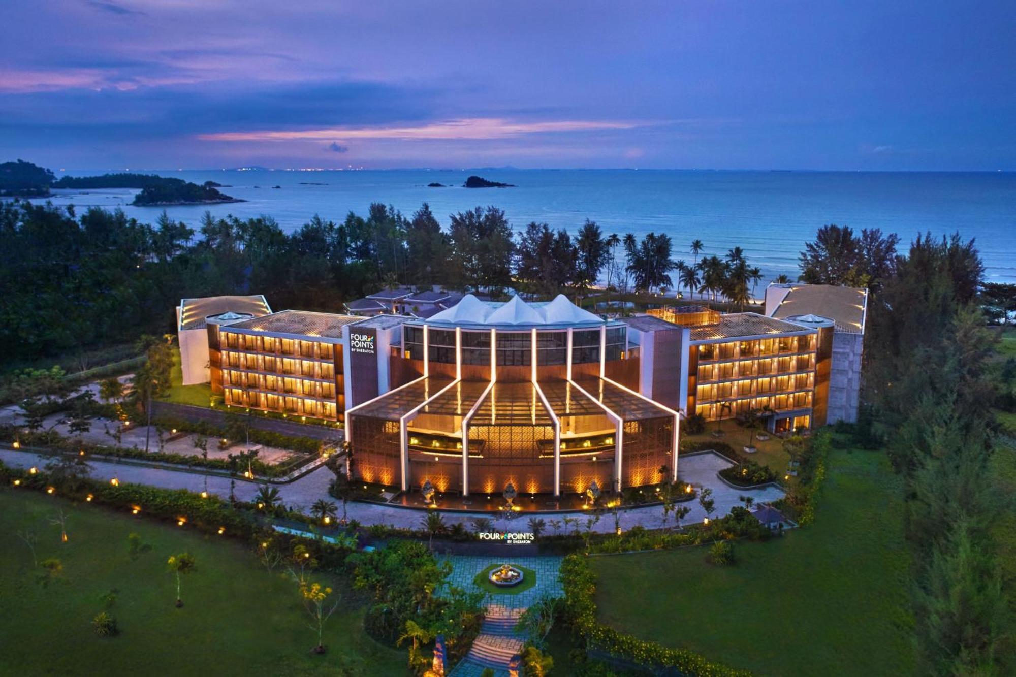 Отель Four Points By Sheraton Bintan, Lagoi Bay Экстерьер фото