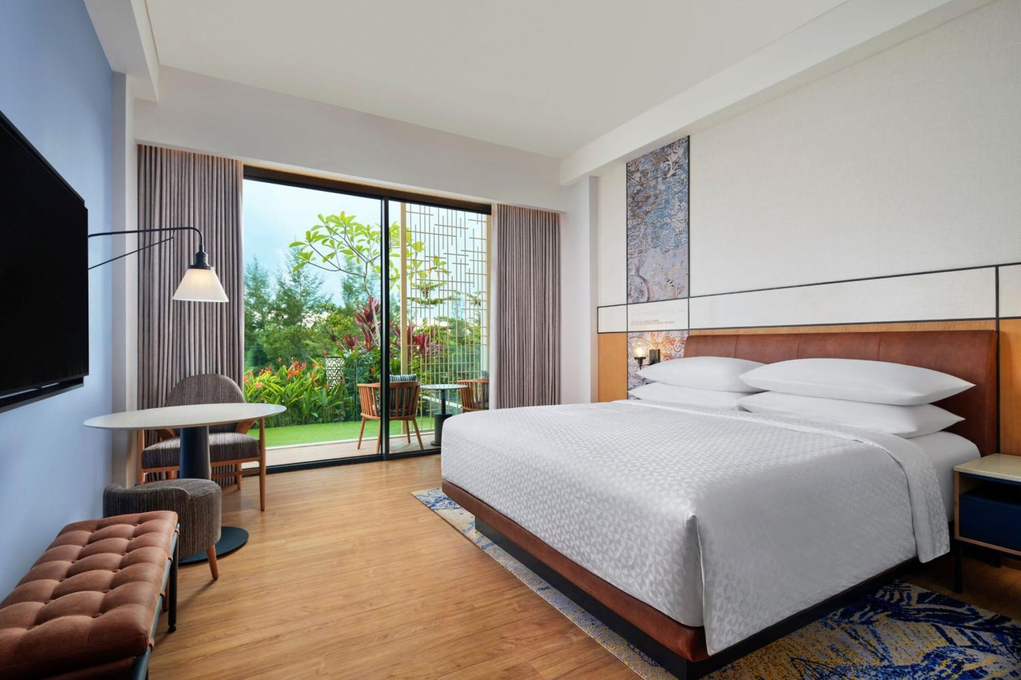 Отель Four Points By Sheraton Bintan, Lagoi Bay Экстерьер фото