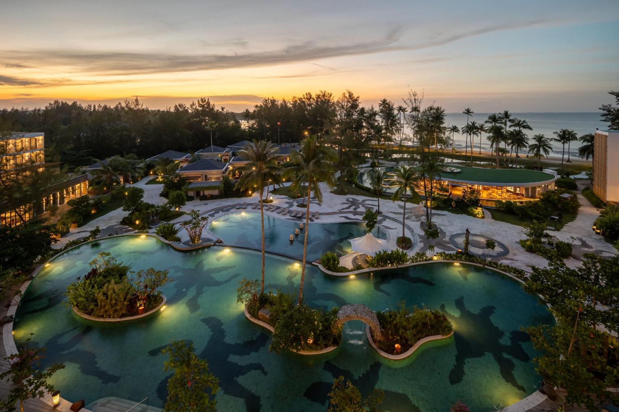 Отель Four Points By Sheraton Bintan, Lagoi Bay Экстерьер фото